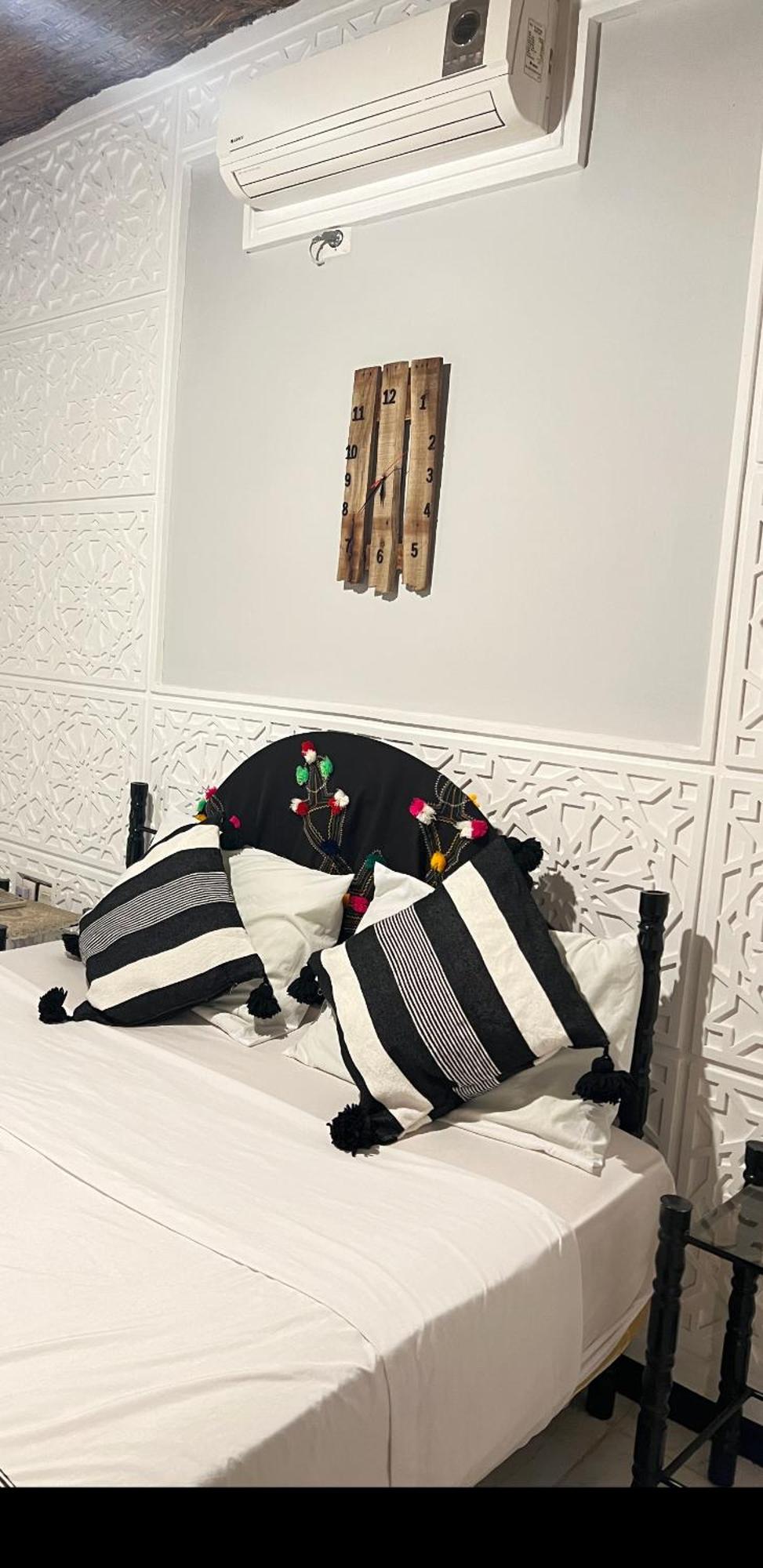 La Maison Traditionnelle Hotel Et Guesthouse Tafraout Dış mekan fotoğraf
