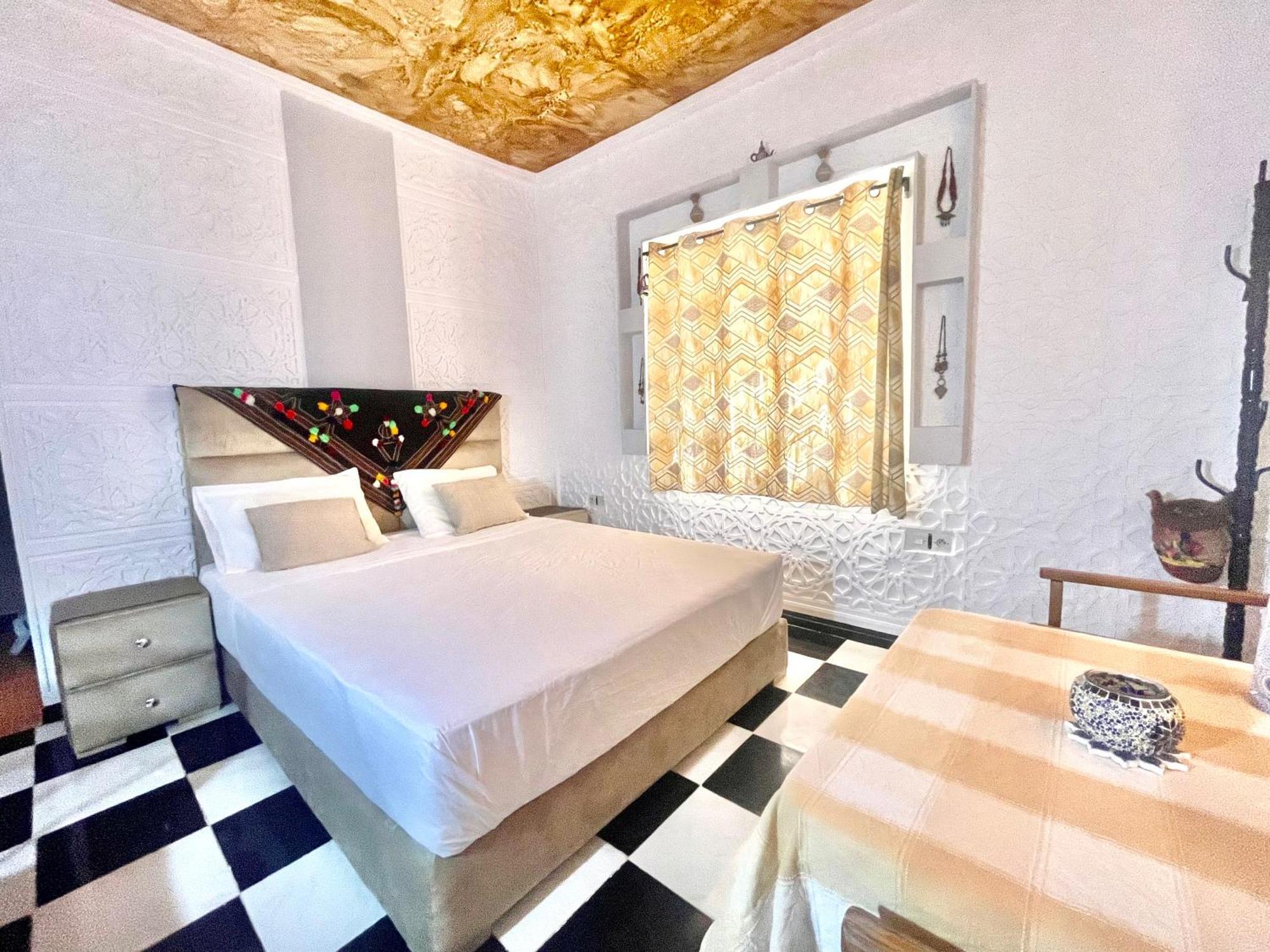 La Maison Traditionnelle Hotel Et Guesthouse Tafraout Dış mekan fotoğraf